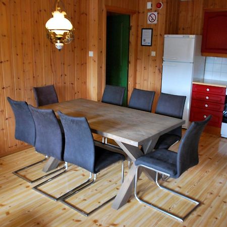 Beveroya Hytteutleie Og Camping بوه الغرفة الصورة