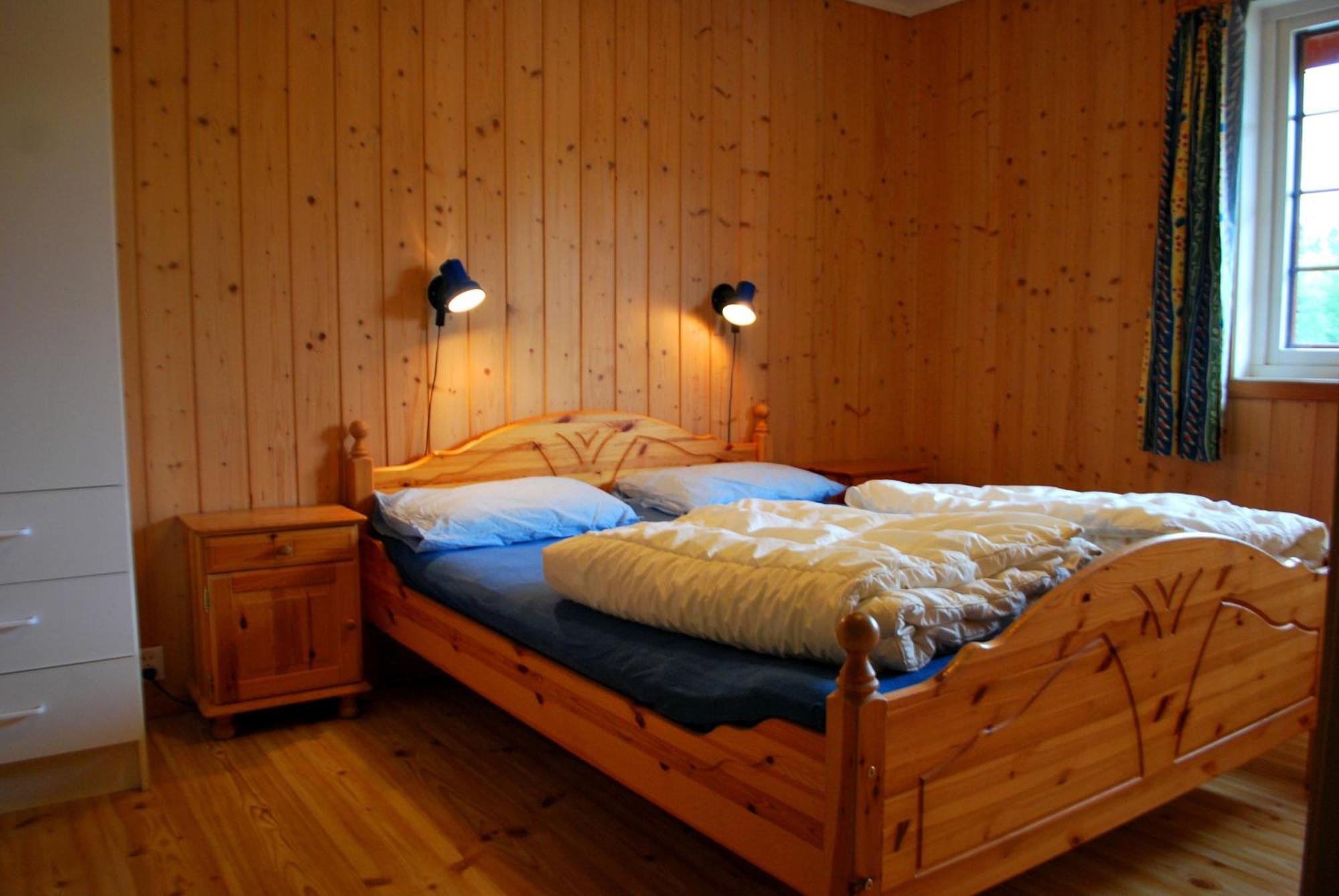 Beveroya Hytteutleie Og Camping بوه الغرفة الصورة